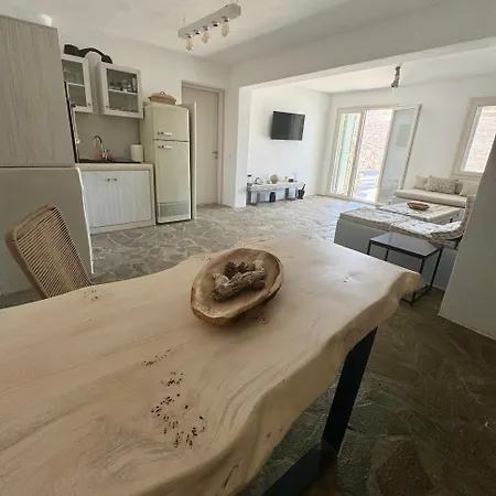 Semesterbostad House